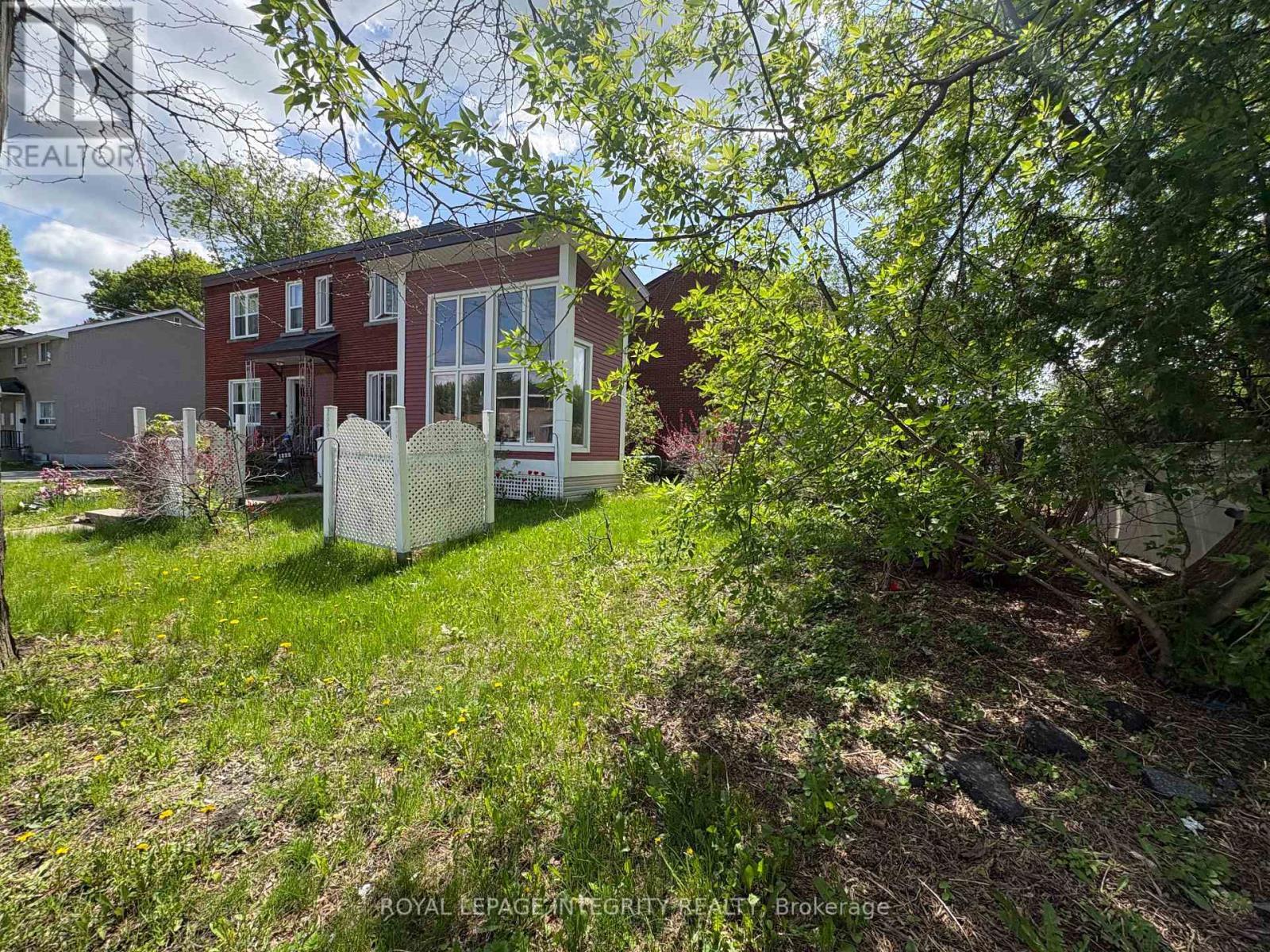 1222 Dorchester Avenue, Ottawa, ON