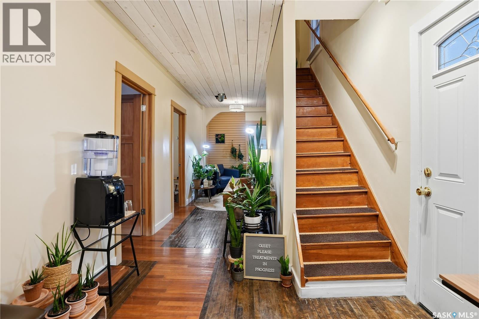 3130 13Th Avenue, Regina, SK - Indoor Photo Showing Other Room
