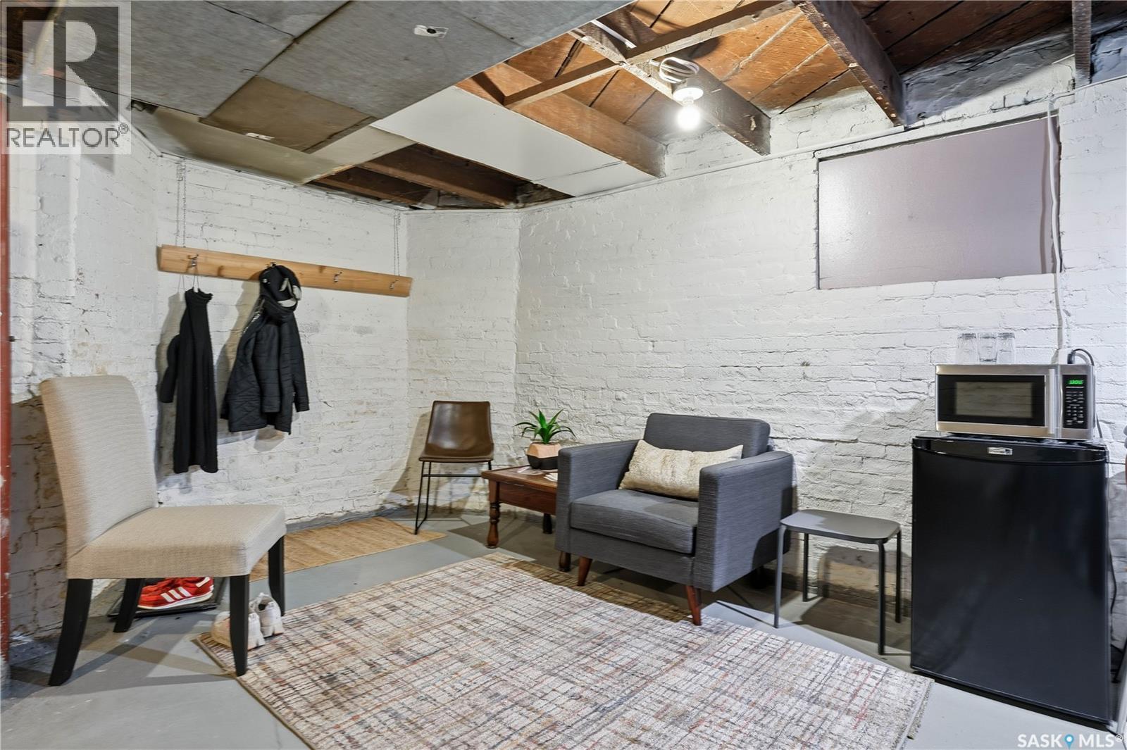 3130 13Th Avenue, Regina, SK - Indoor Photo Showing Basement