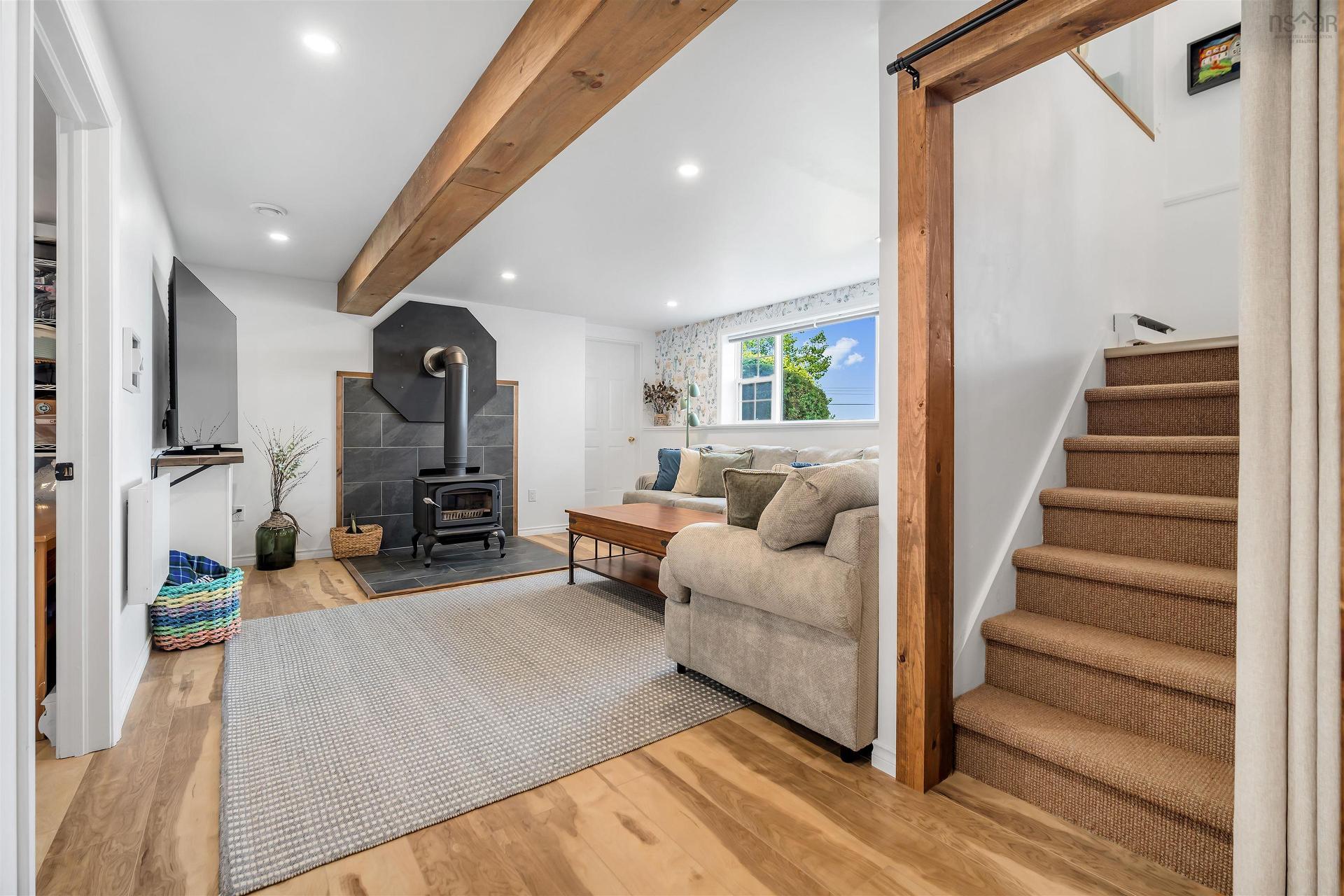 436 Bald Rock Road, Halifax, NS - Indoor Photo Showing Living Room