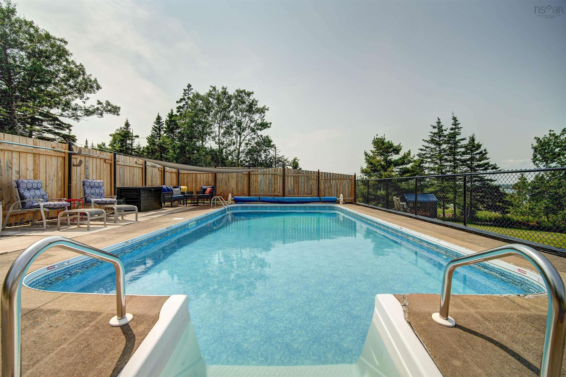 436 Bald Rock Road, Halifax, NS - Outdoor With In Ground Pool