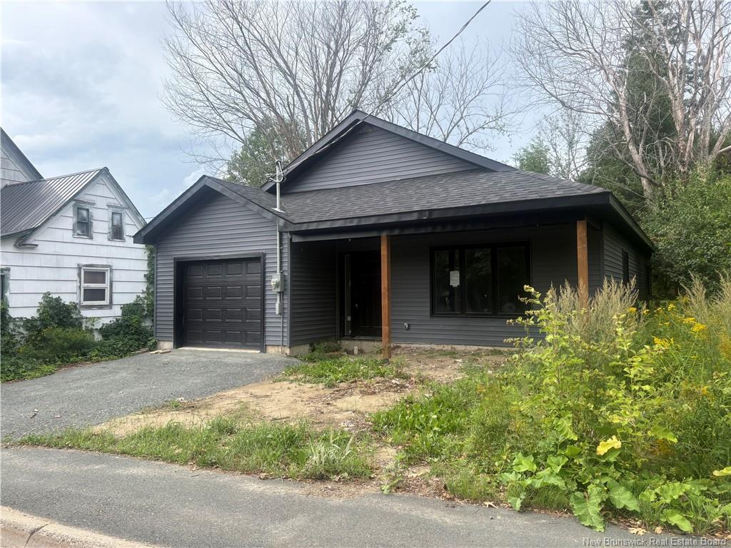 66 Chatham Ave, Miramichi, NB