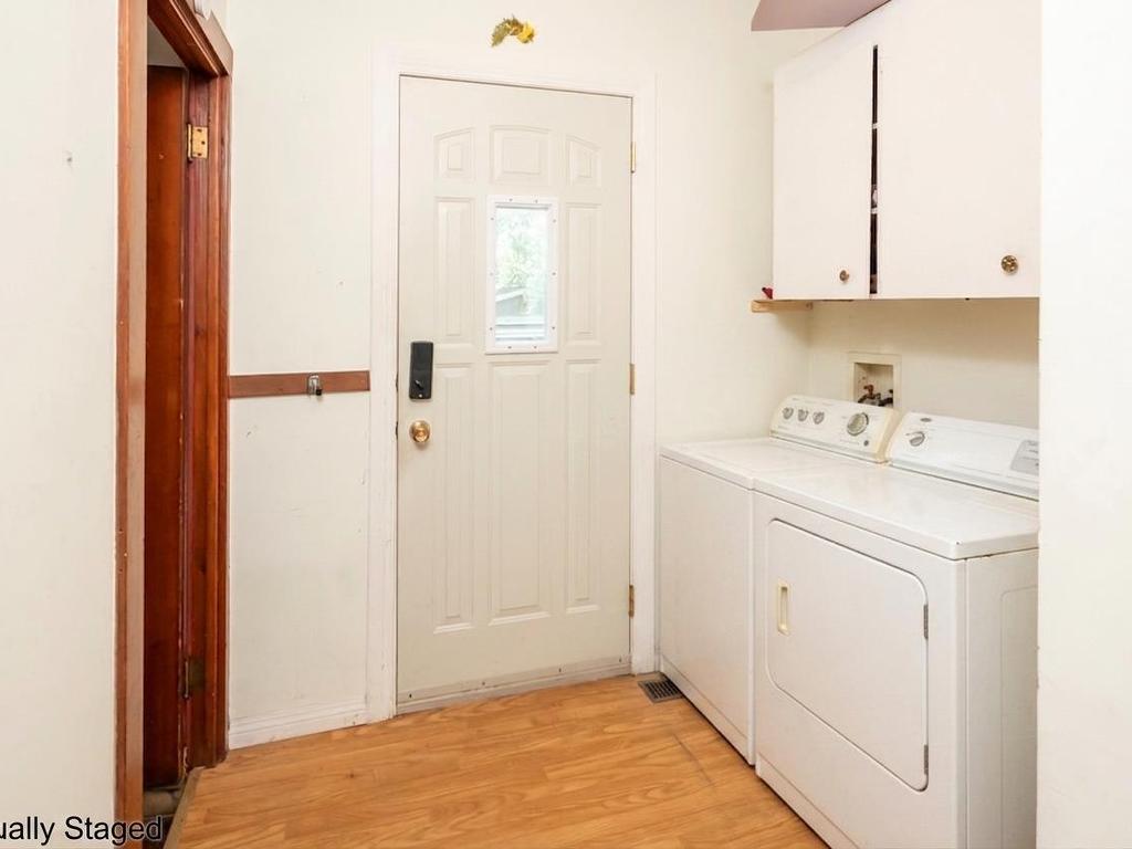 185 Empress St S, Thunder Bay, ON - Indoor Photo Showing Laundry Room