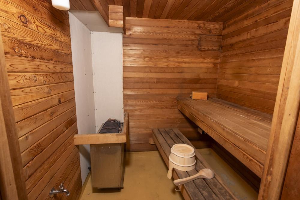 185 Empress St S, Thunder Bay, ON - Indoor Photo Showing Other Room