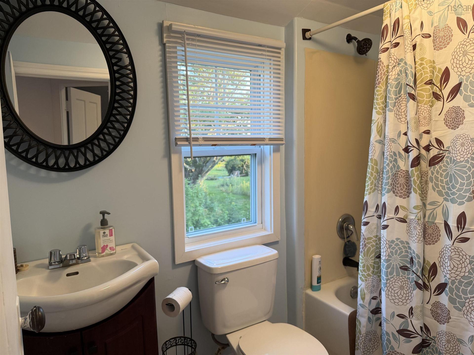 61 Upper Debert River Road, Debert, NS - Indoor Photo Showing Bathroom