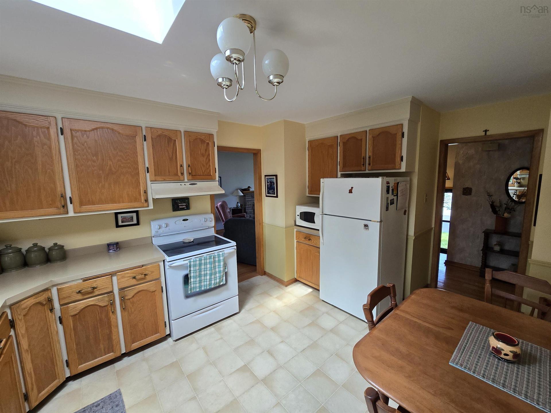 26 Elwin Crescent, Dartmouth, NS - Indoor Photo Showing Kitchen