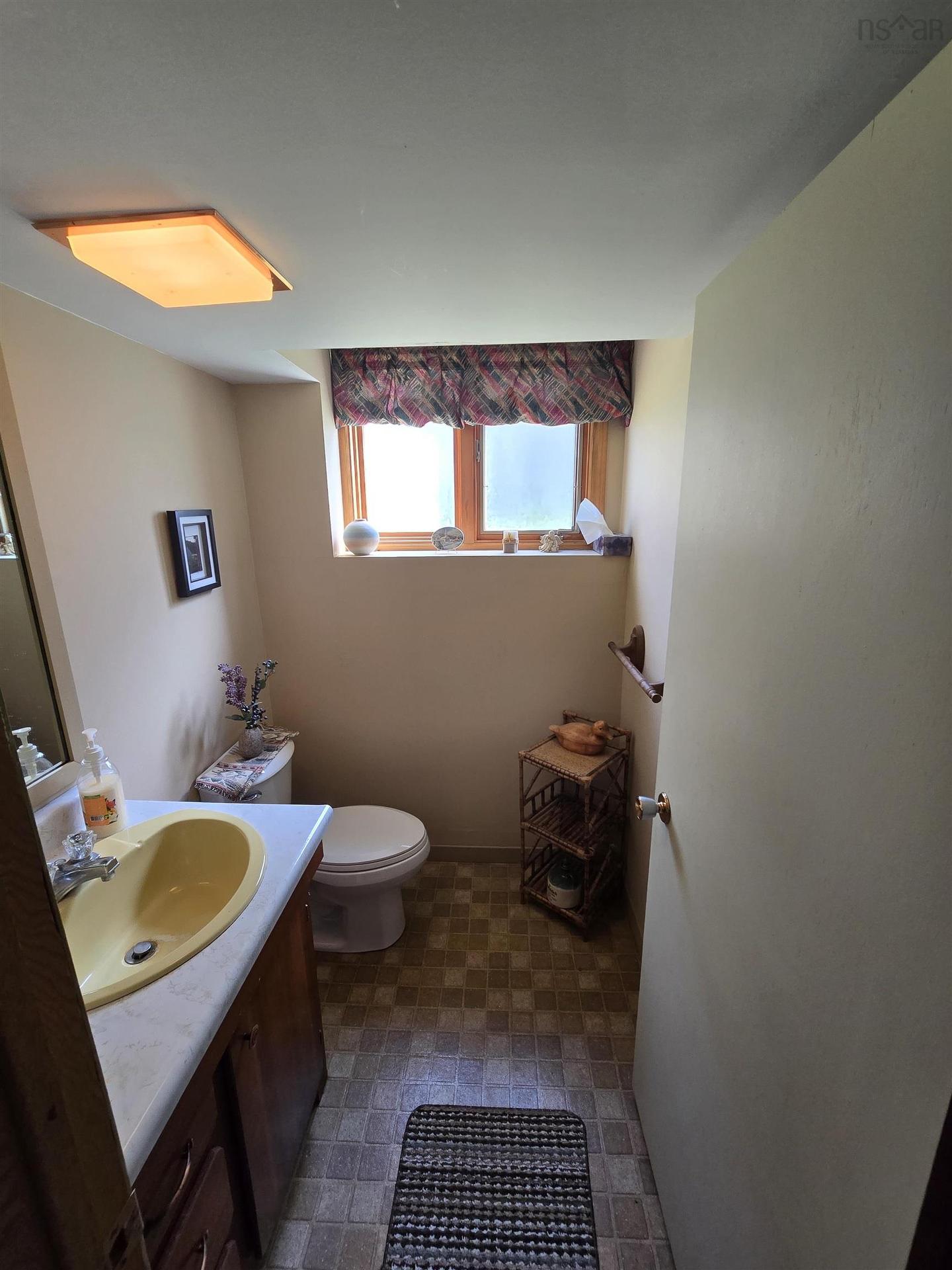 26 Elwin Crescent, Dartmouth, NS - Indoor Photo Showing Bathroom