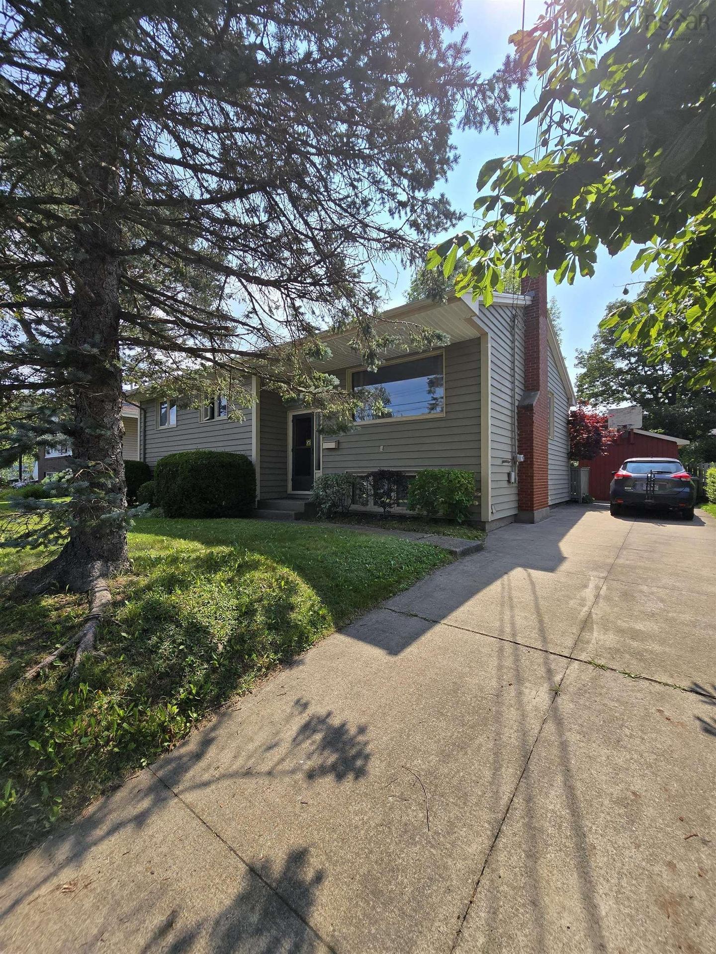 26 Elwin Crescent, Dartmouth, NS - Outdoor