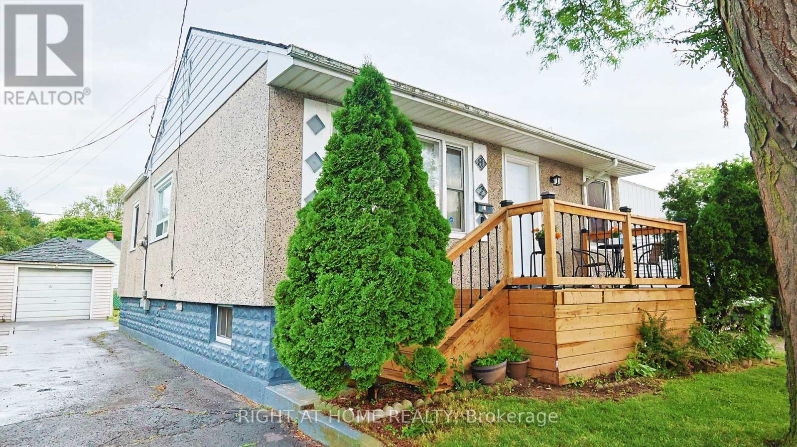 82 Normanhurst Avenue, Hamilton, ON - Outdoor With Deck Patio Veranda With Exterior