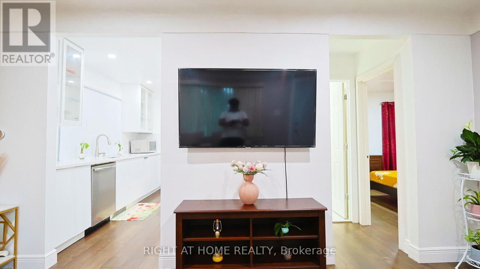 82 Normanhurst Avenue, Hamilton, ON - Indoor