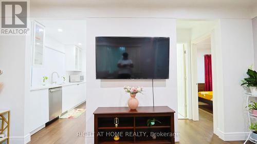 82 Normanhurst Avenue, Hamilton, ON - Indoor