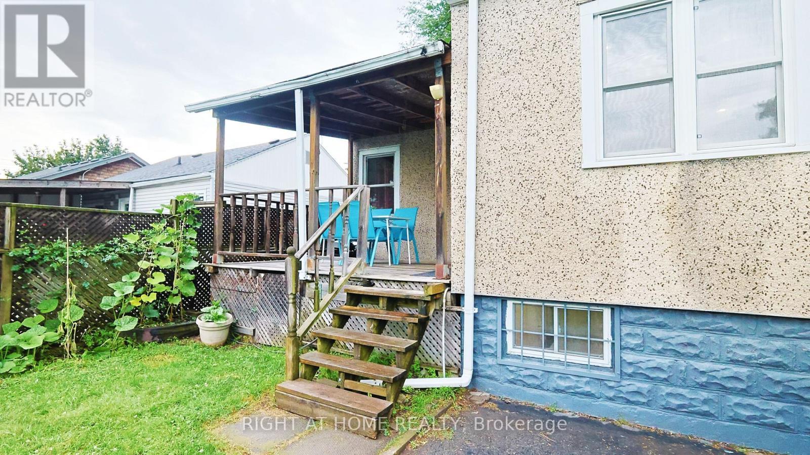82 Normanhurst Avenue, Hamilton, ON - Outdoor With Exterior