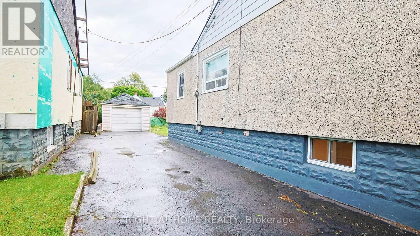82 Normanhurst Avenue, Hamilton, ON - Outdoor