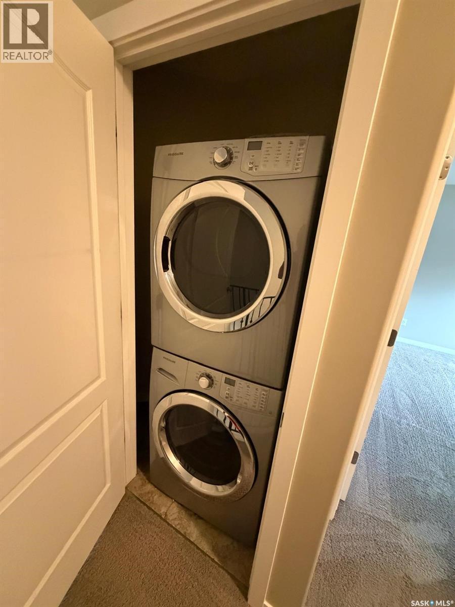 604 3440 Avonhurst Drive, Regina, SK - Indoor Photo Showing Laundry Room
