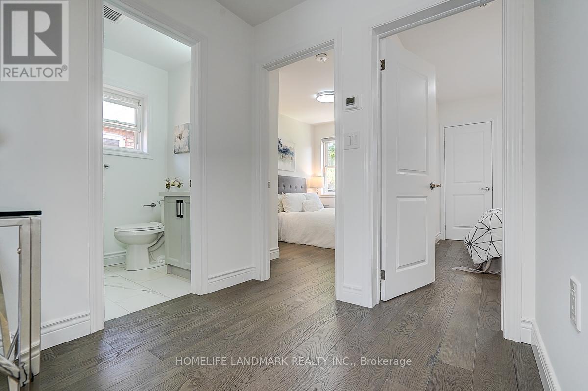 609 Mortimer Avenue, Toronto, ON - Indoor