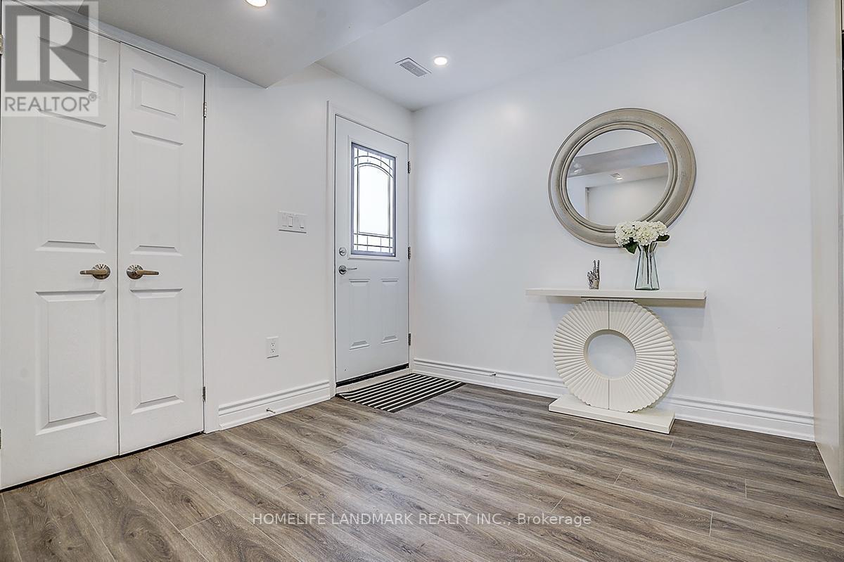 609 Mortimer Avenue, Toronto, ON - Indoor Photo Showing Other Room
