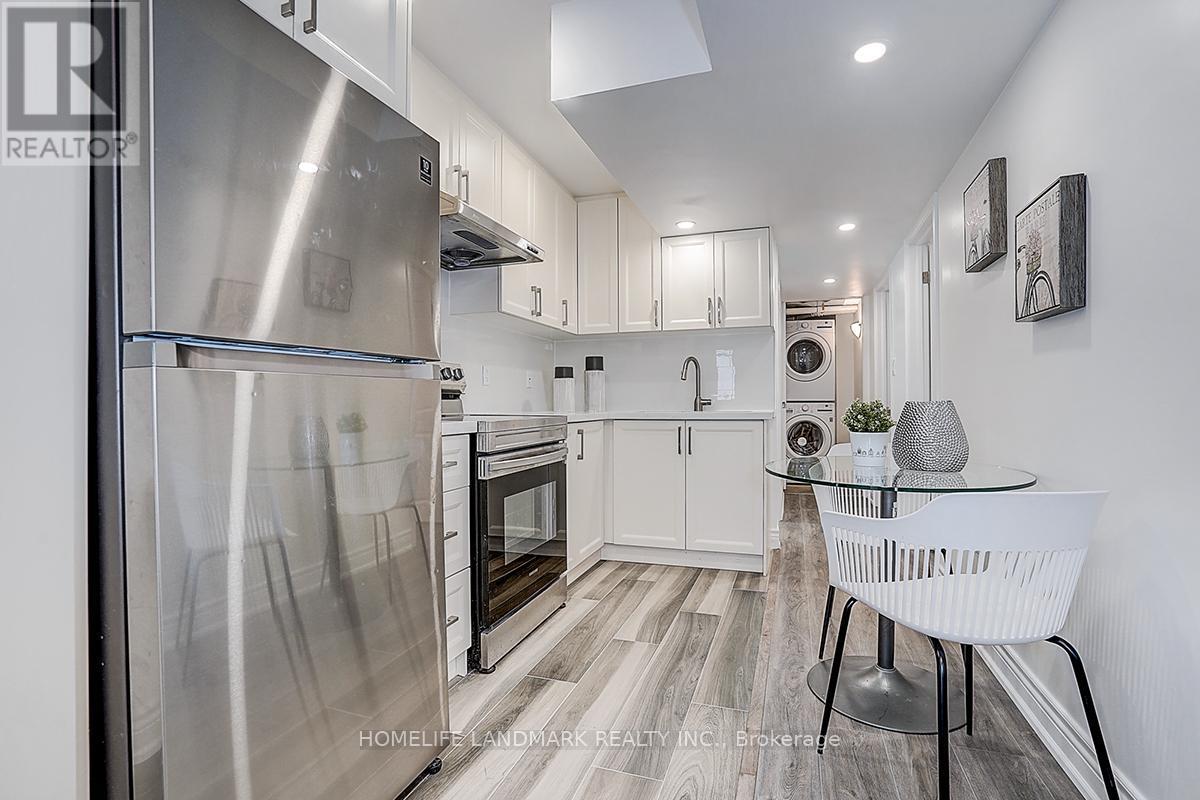 609 Mortimer Avenue, Toronto, ON - Indoor Photo Showing Other Room