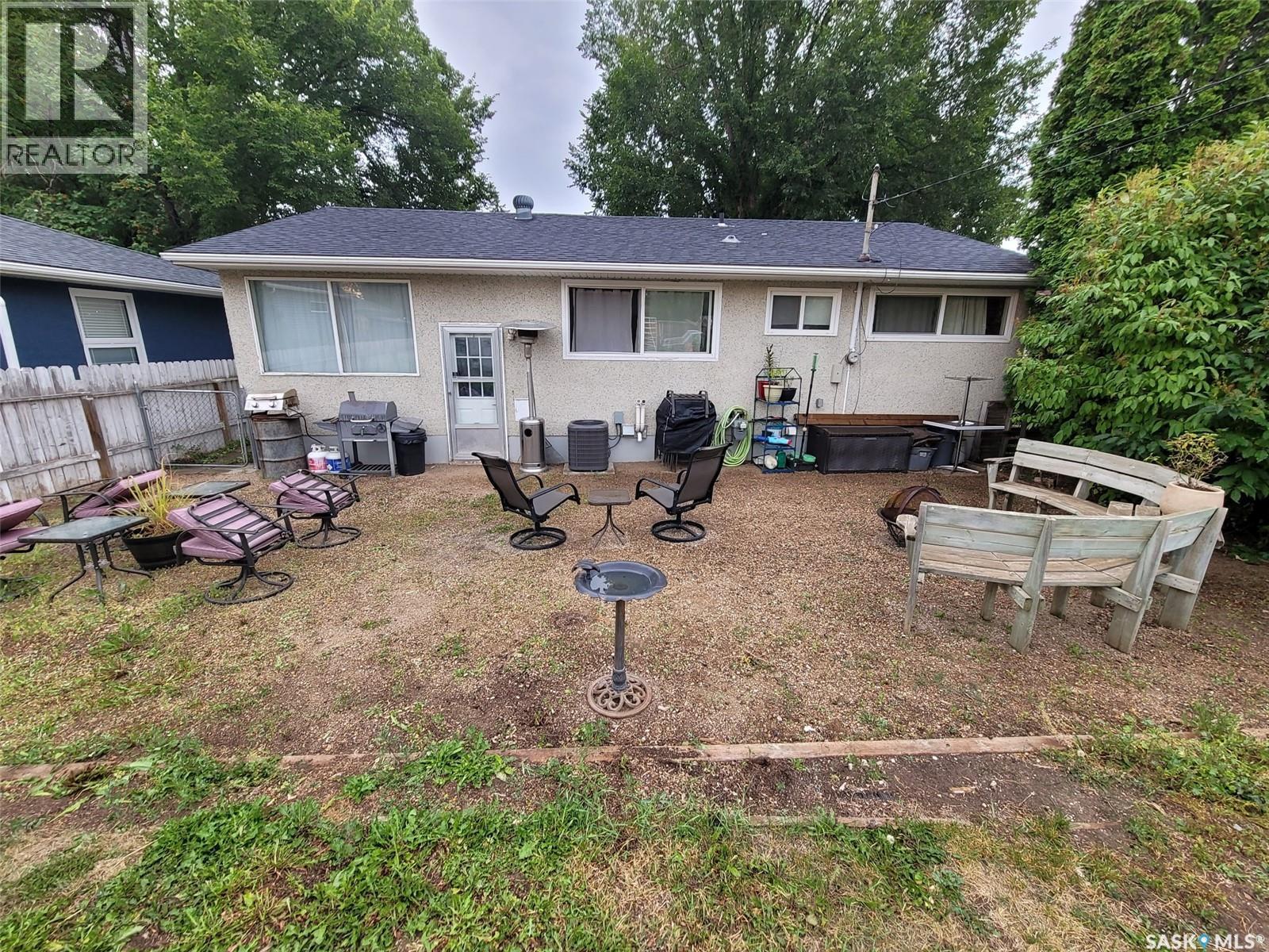 421 Y Avenue S, Saskatoon, SK - Outdoor