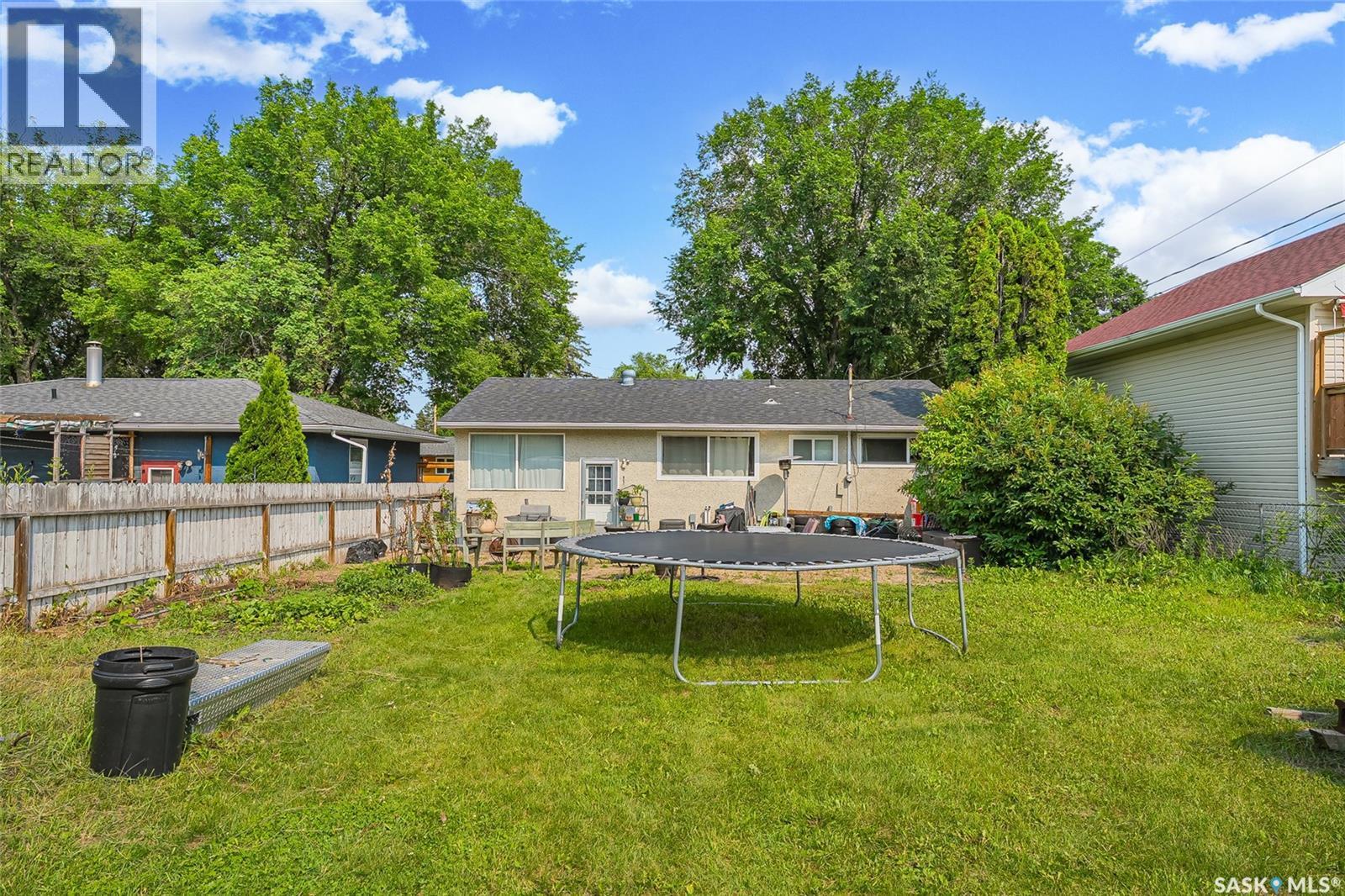 421 Y Avenue S, Saskatoon, SK - Outdoor