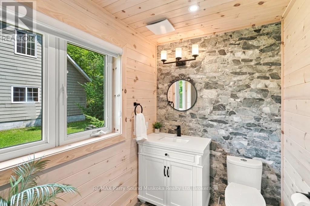 587 Centre Road, Mckellar, ON - Indoor