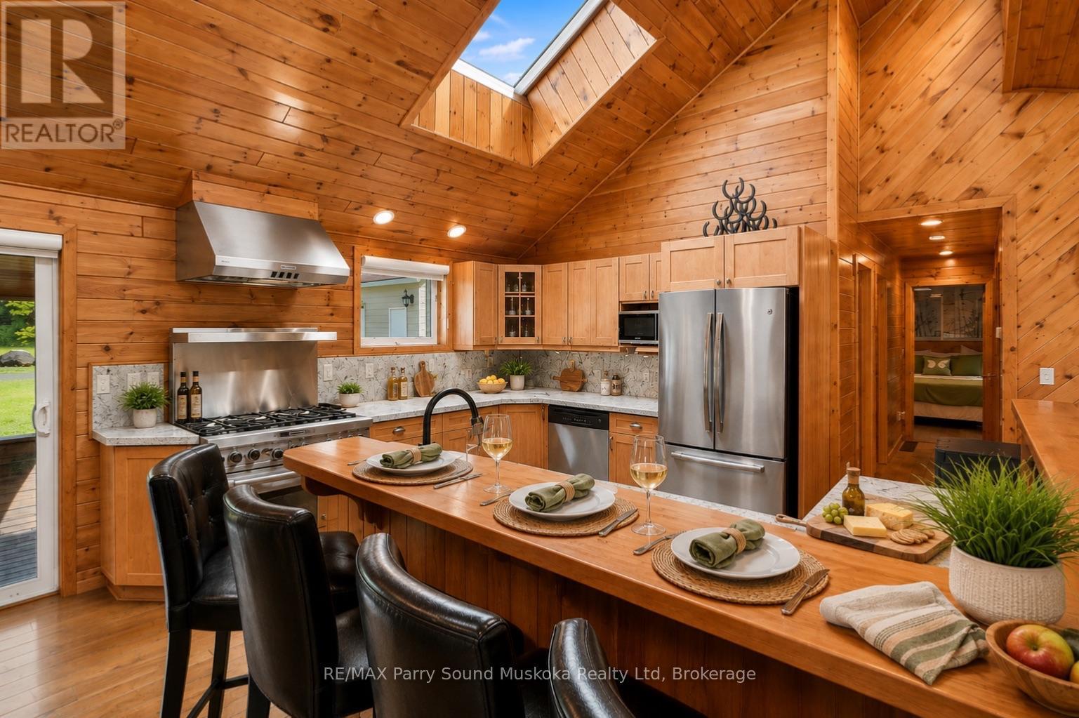 587 Centre Road, Mckellar, ON - Indoor