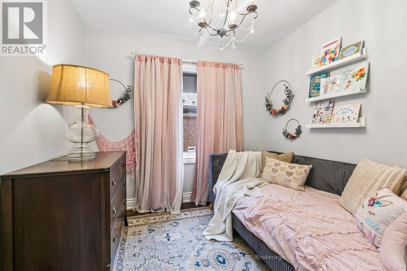 36 Vernadale Crescent, Toronto, ON - Indoor Photo Showing Bedroom