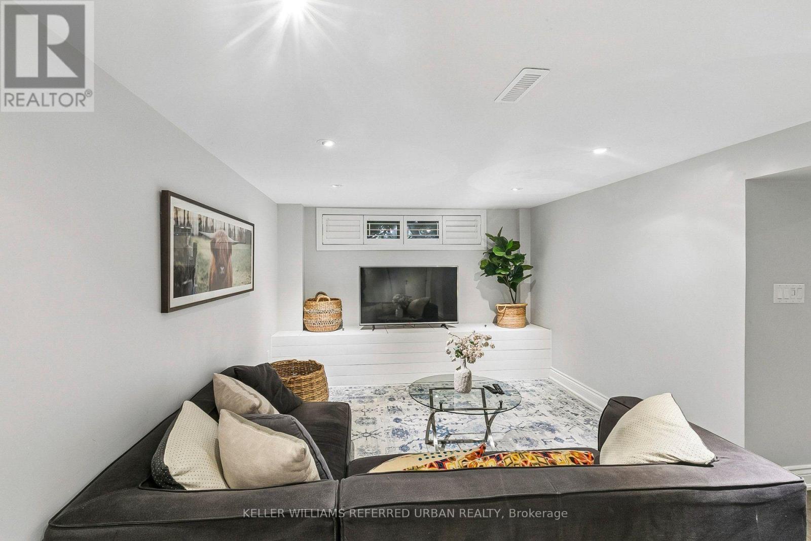 36 Vernadale Crescent, Toronto, ON - Indoor Photo Showing Living Room With Fireplace