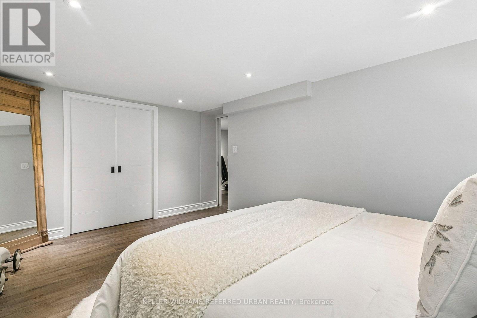 36 Vernadale Crescent, Toronto, ON - Indoor Photo Showing Bedroom