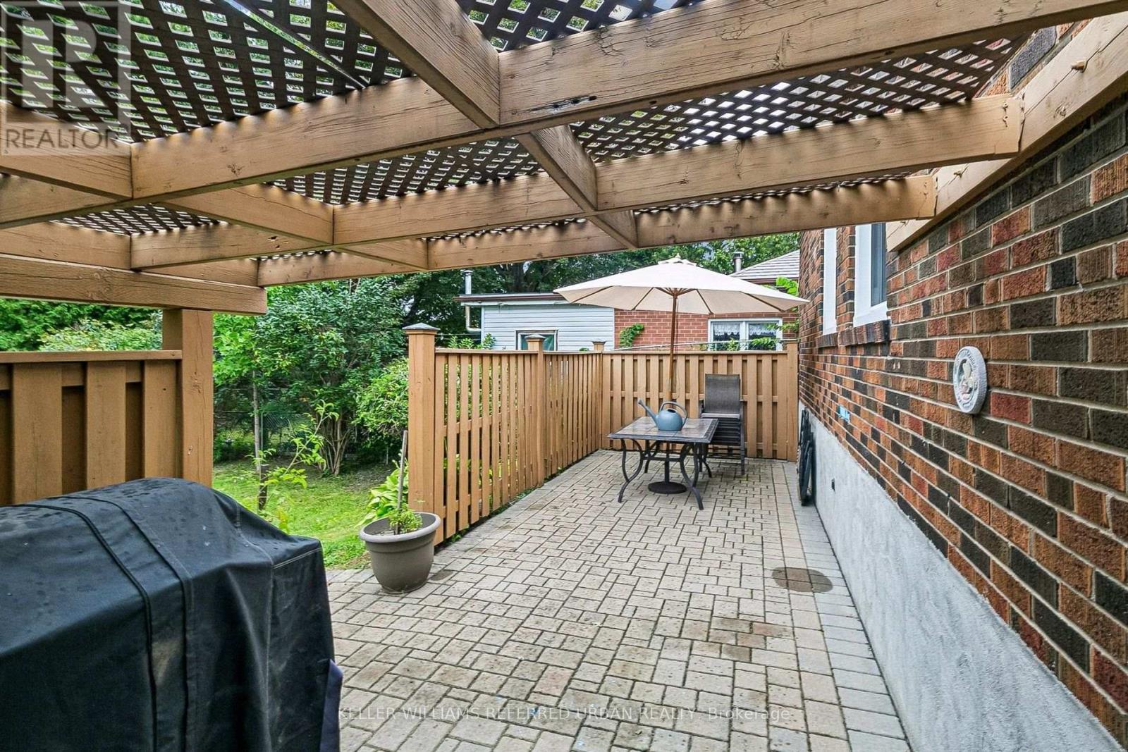 36 Vernadale Crescent, Toronto, ON - Outdoor With Exterior