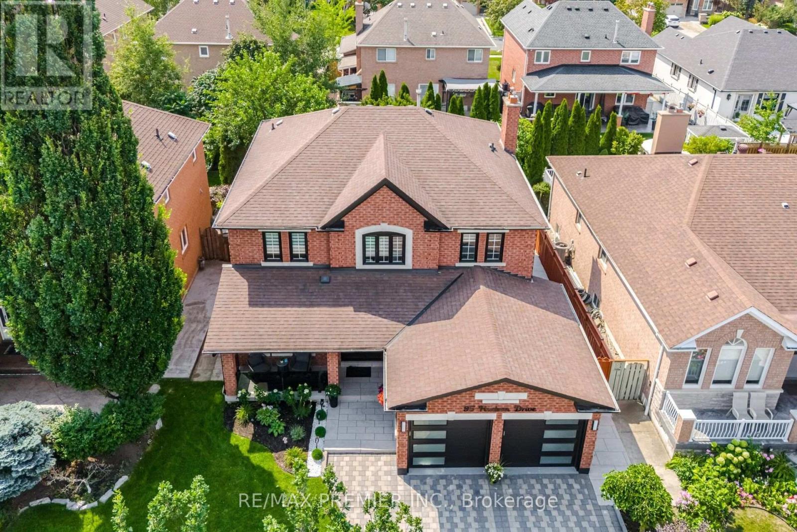 95 Hudson Drive, Vaughan, ON - Outdoor