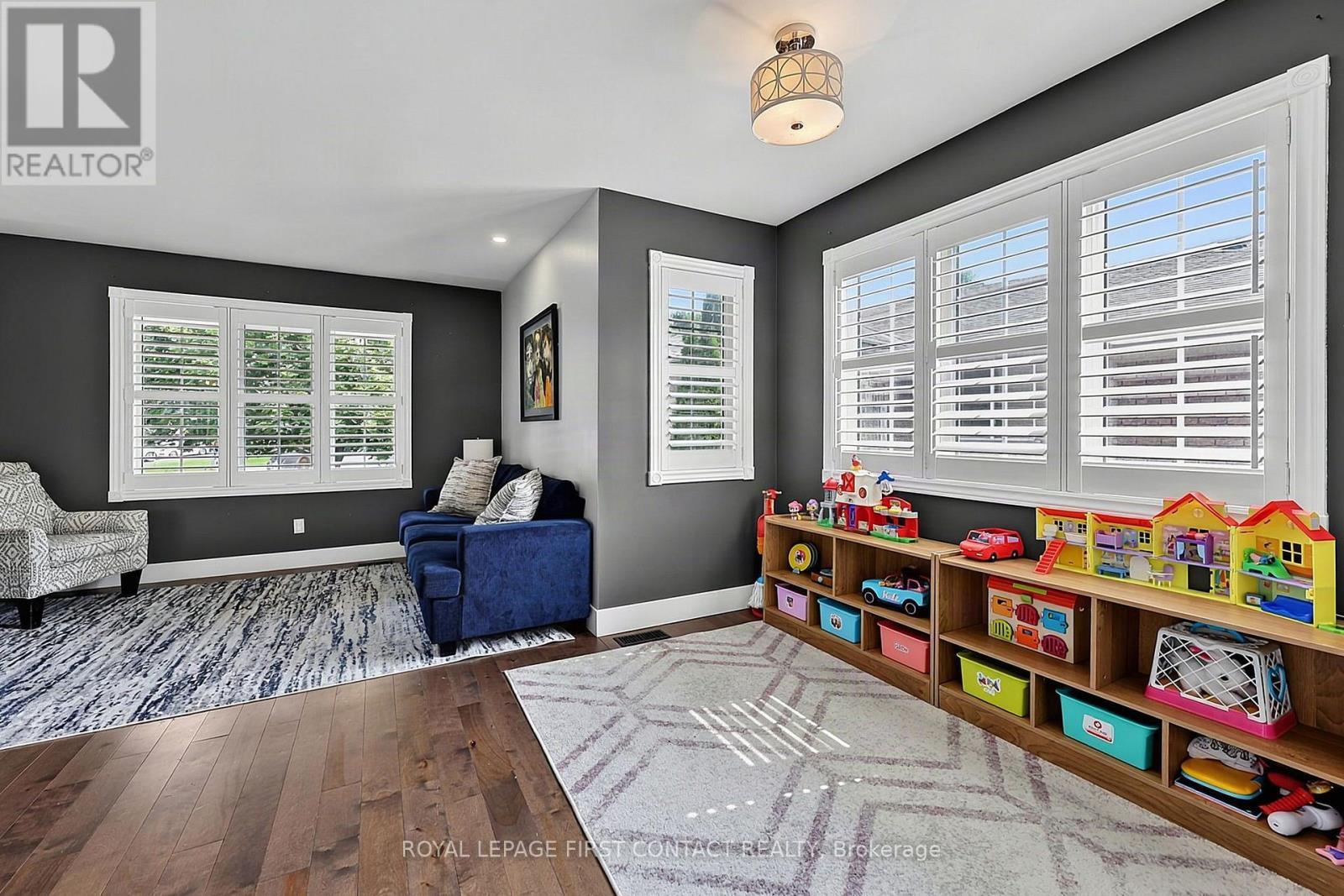 14 Hunter Court, Springwater, ON - Indoor