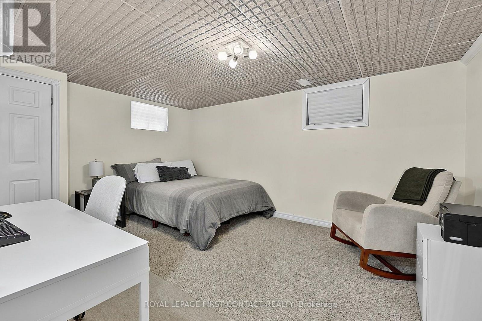 14 Hunter Court, Springwater, ON - Indoor