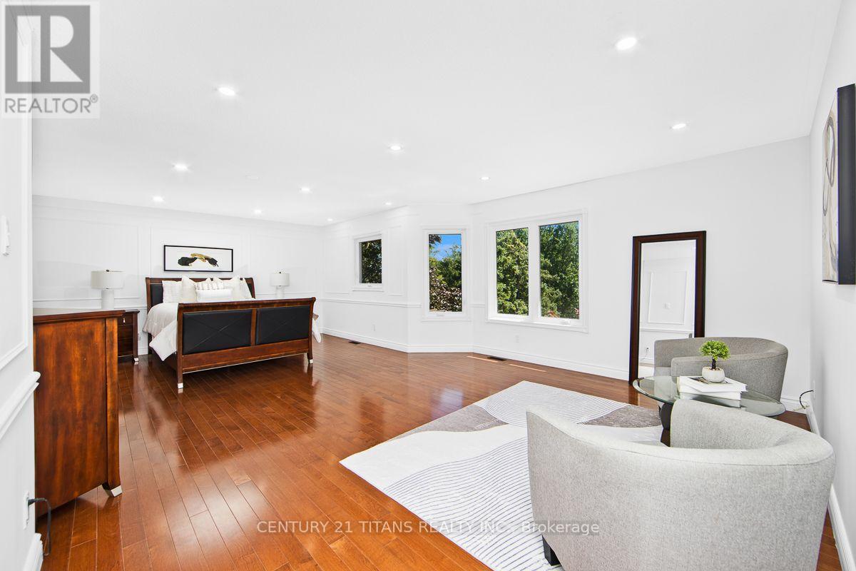 1692 Baymill Court, Mississauga, ON - Indoor Photo Showing Living Room