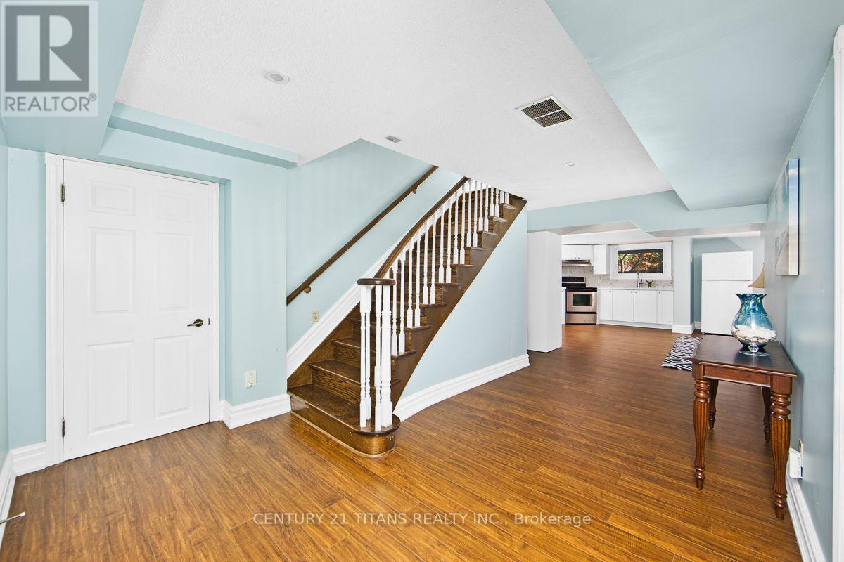 1692 Baymill Court, Mississauga, ON - Indoor Photo Showing Other Room