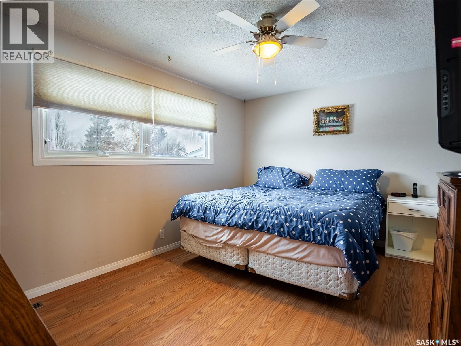 15 Dickinson Crescent, Regina, SK - Indoor Photo Showing Bedroom