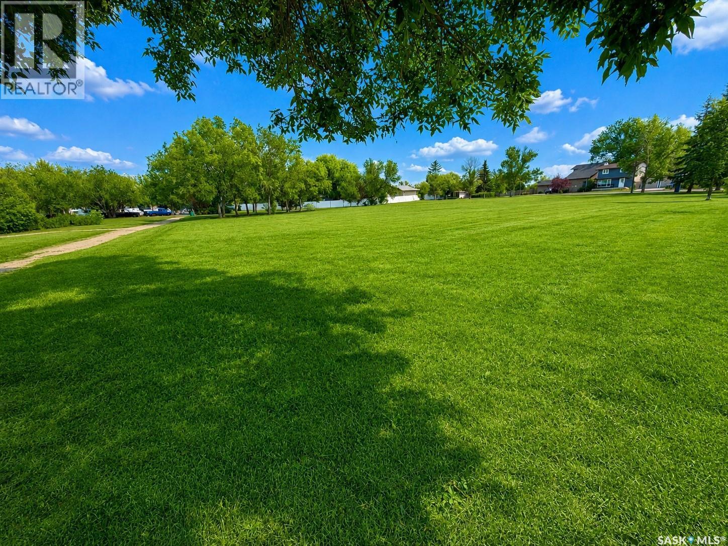 15 Dickinson Crescent, Regina, SK - Outdoor With View