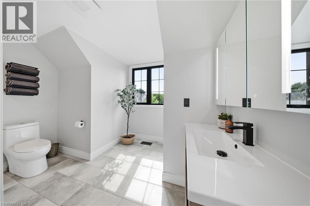 19 Boulder Crescent, Guelph, ON