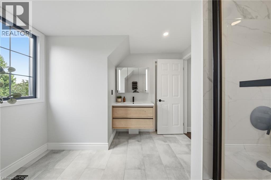 19 Boulder Crescent, Guelph, ON