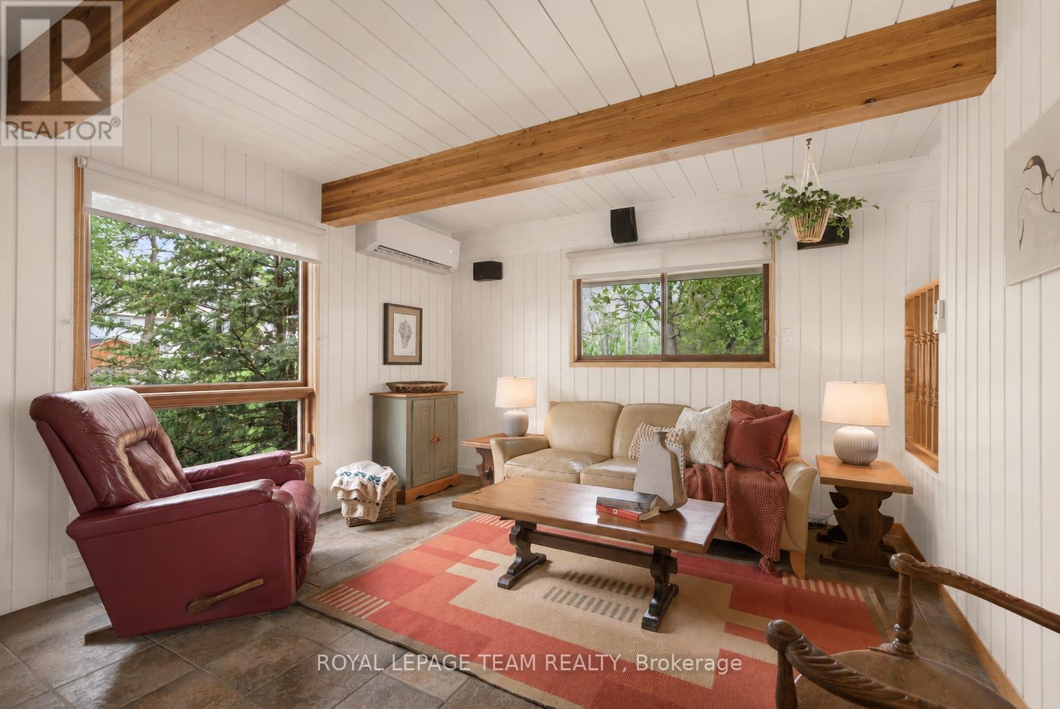 (Note: Virtually Painted Interior Walls) - 6721 Rideau Street S, Ottawa, ON - Indoor Photo Showing Living Room