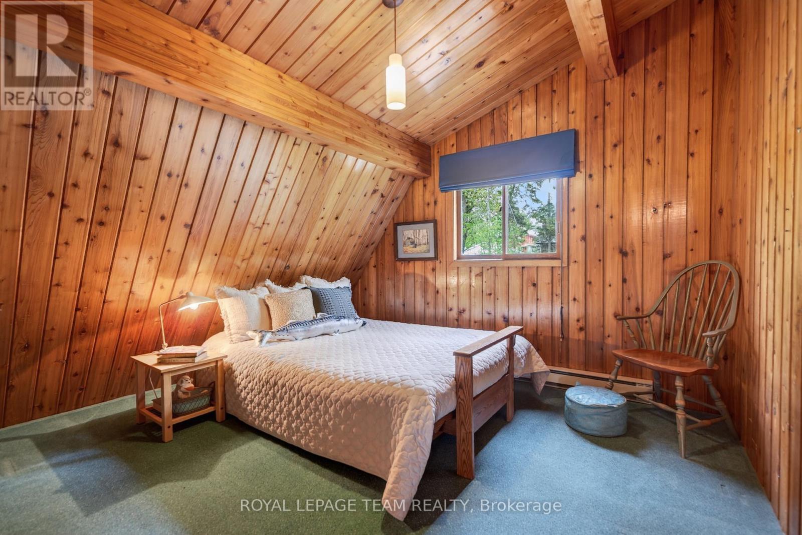 6721 Rideau Street S, Ottawa, ON - Indoor Photo Showing Bedroom