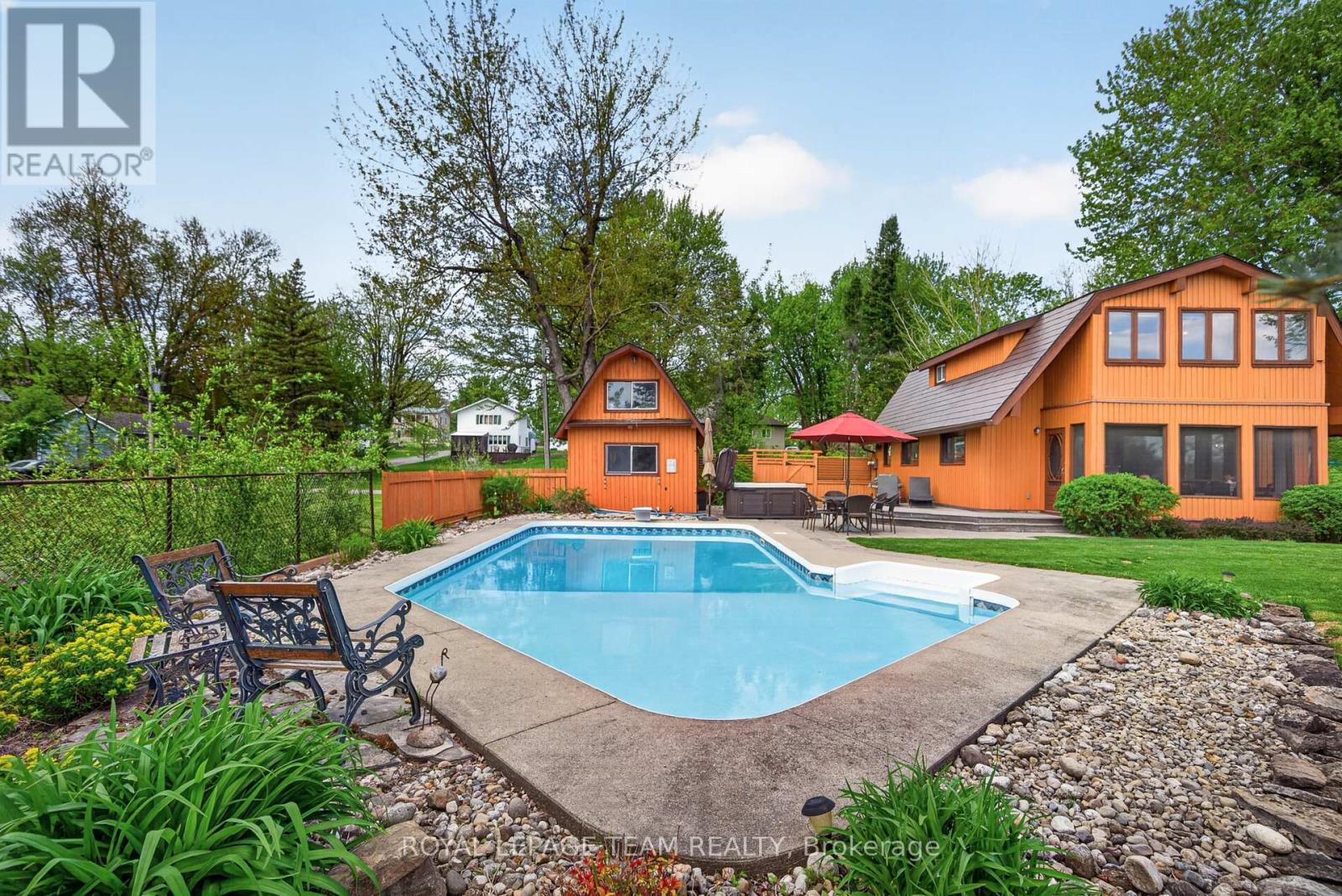 6721 Rideau Street S, Ottawa, ON - Outdoor With In Ground Pool With Deck Patio Veranda