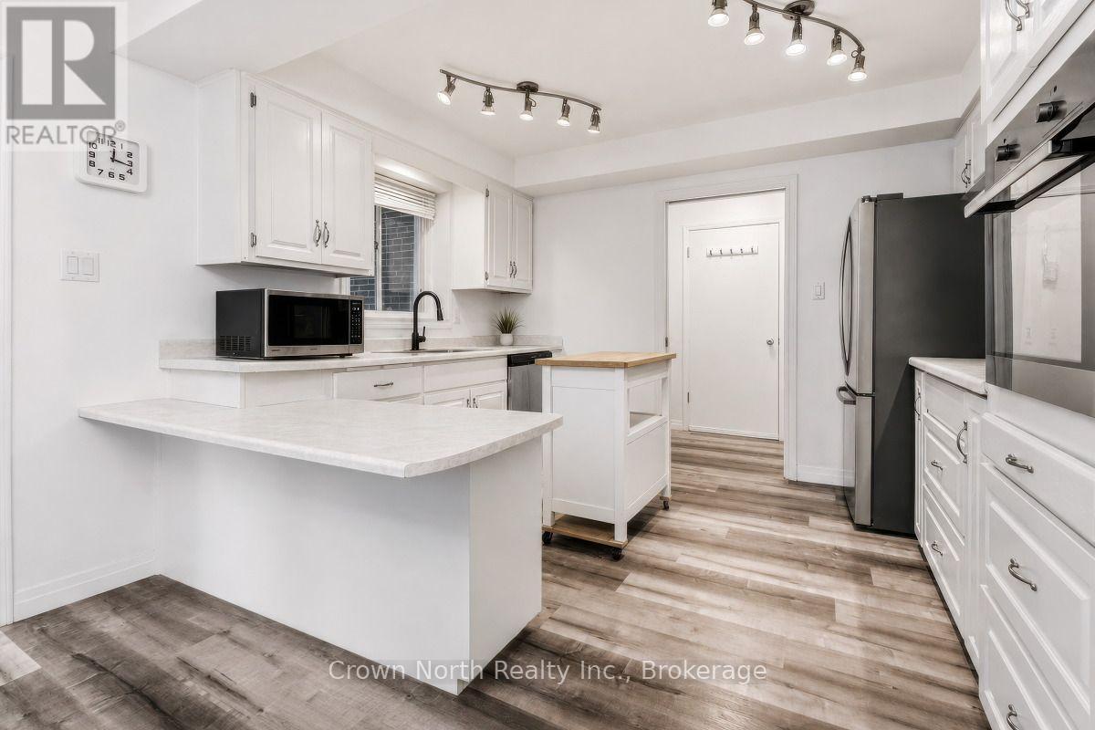 127 Carson Drive, Kitchener, ON
