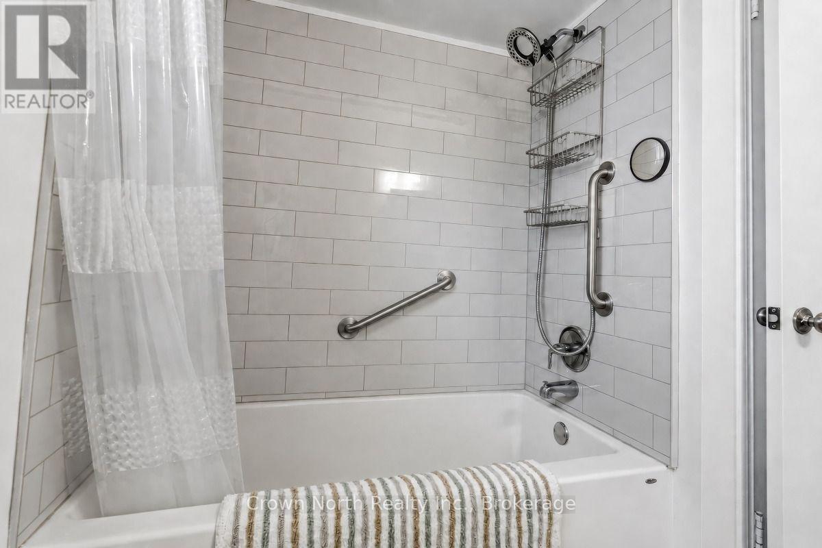 127 Carson Drive, Kitchener, ON