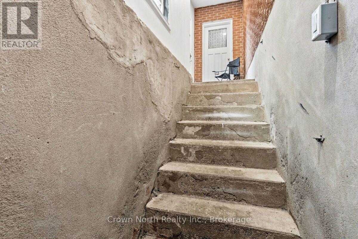 127 Carson Drive, Kitchener, ON