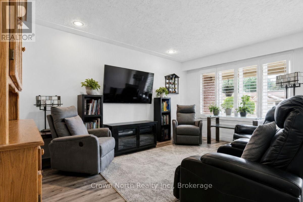 127 Carson Drive, Kitchener, ON