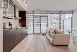 1812 - 14 YORK STREET Toronto, ON M5J 0B1