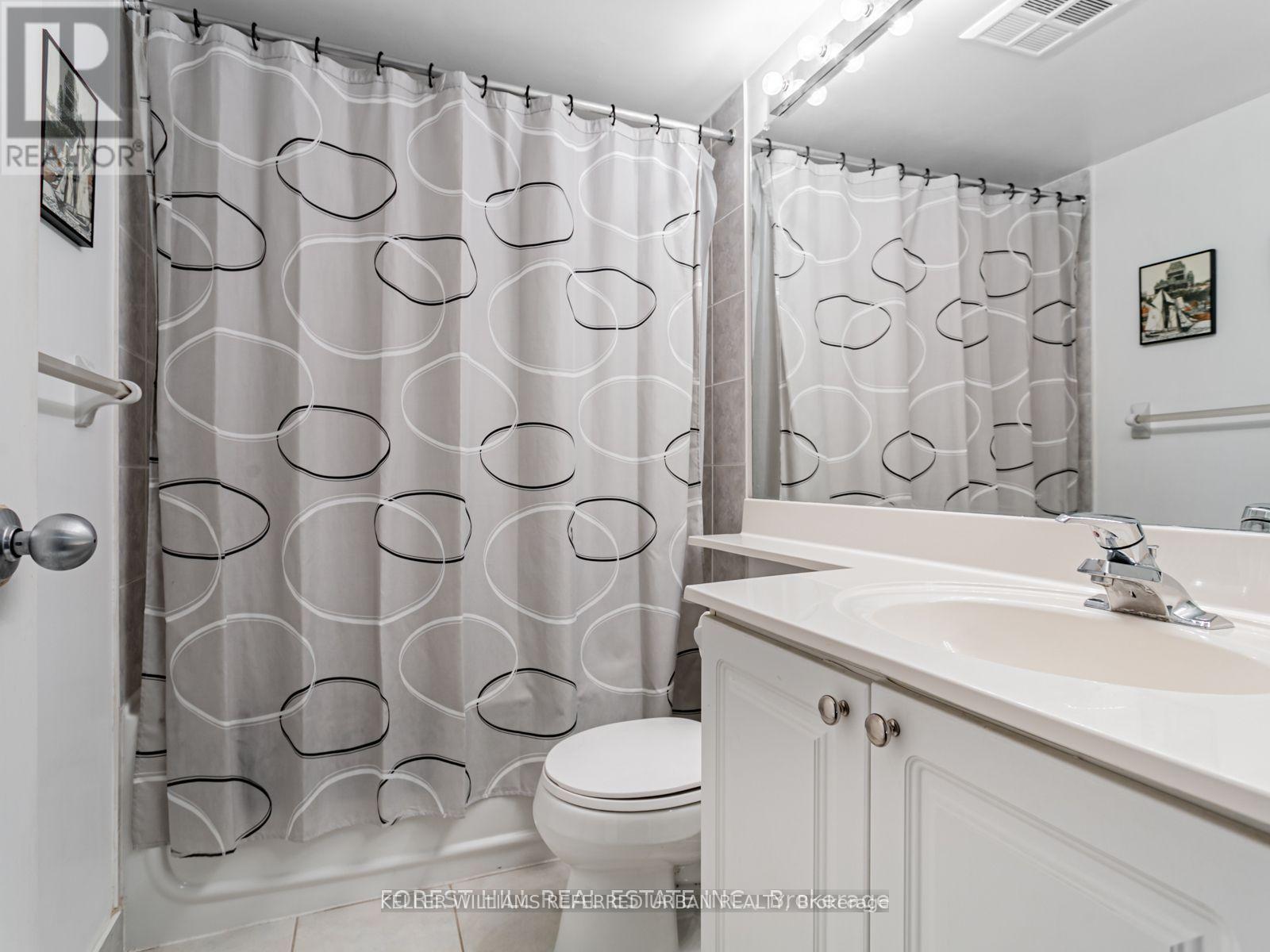 1501 - 30 Harrison Garden Boulevard, Toronto, ON - Indoor Photo Showing Bathroom