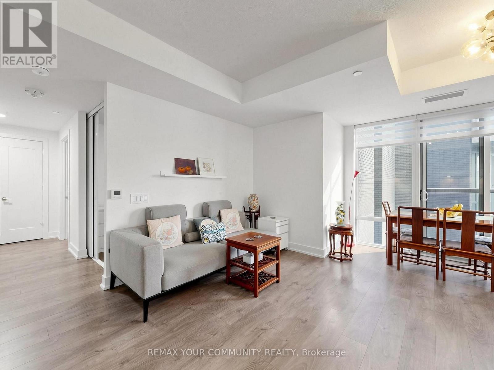 963 - 25 Adra Grado Way, Toronto, ON - Indoor Photo Showing Other Room