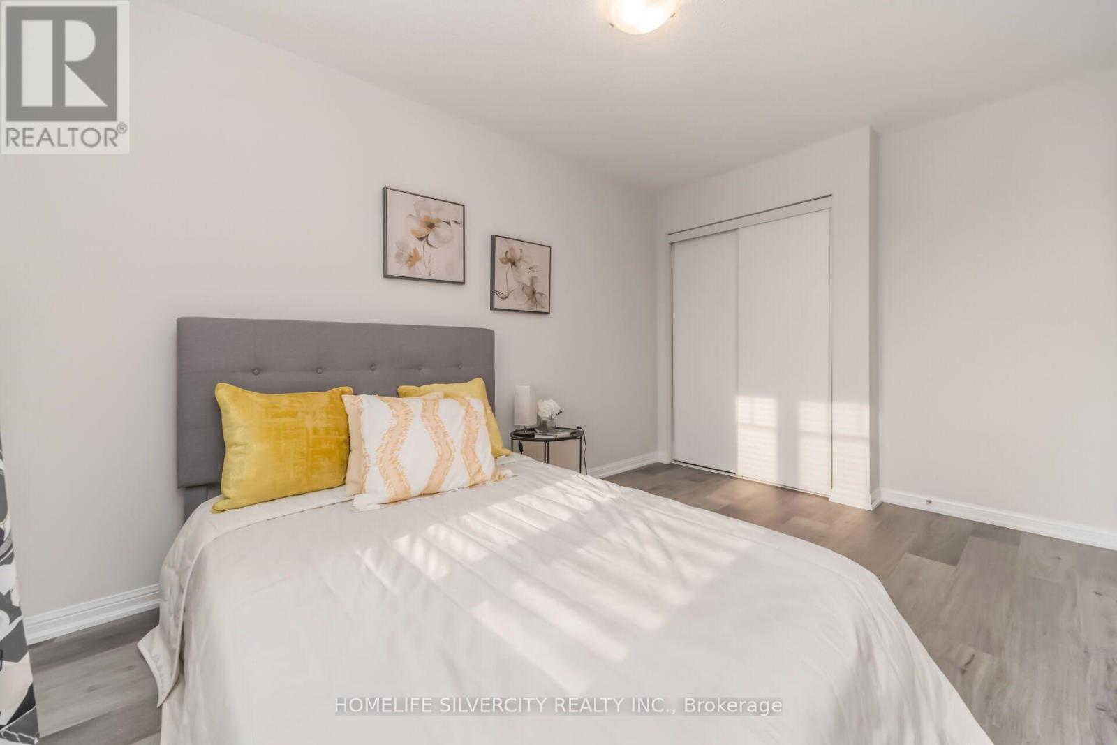 31 Betterton Crescent, Brampton, ON - Indoor Photo Showing Bedroom