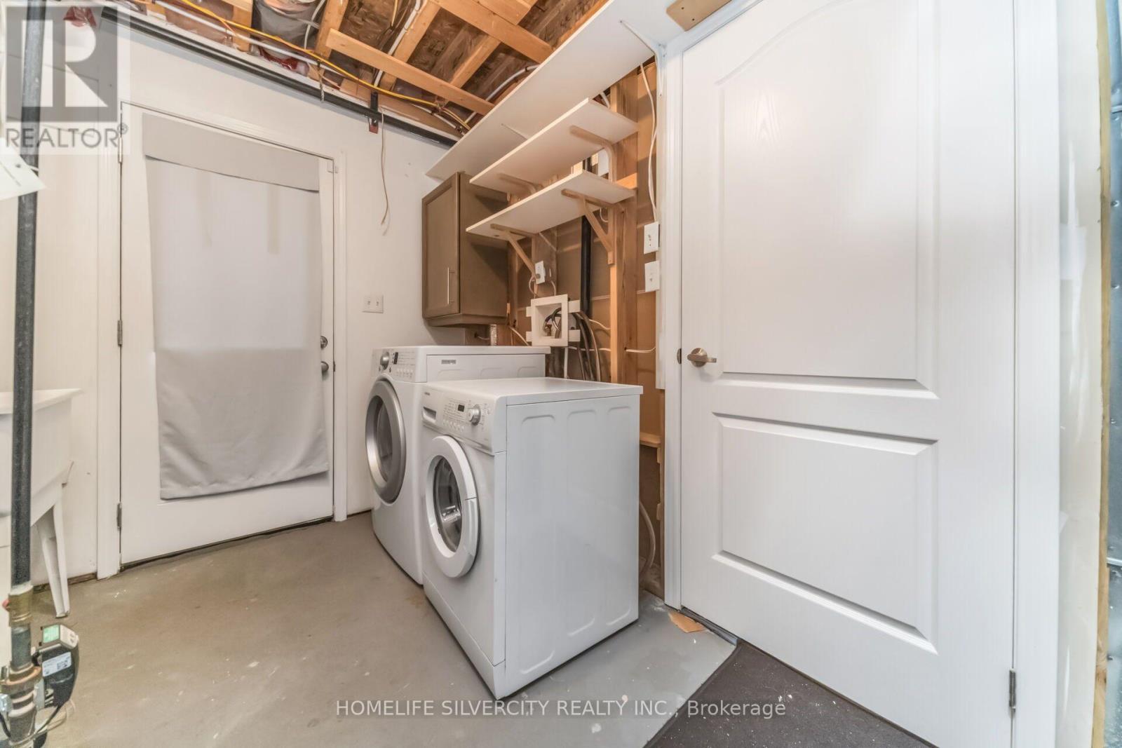31 Betterton Crescent, Brampton, ON - Indoor Photo Showing Laundry Room